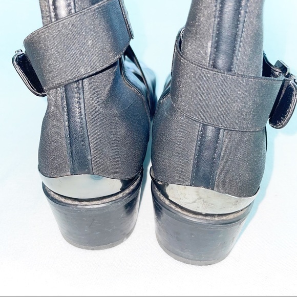 Stuart Weitzman Black Genuine Leather Chelsea Boots - Picture 4 of 5